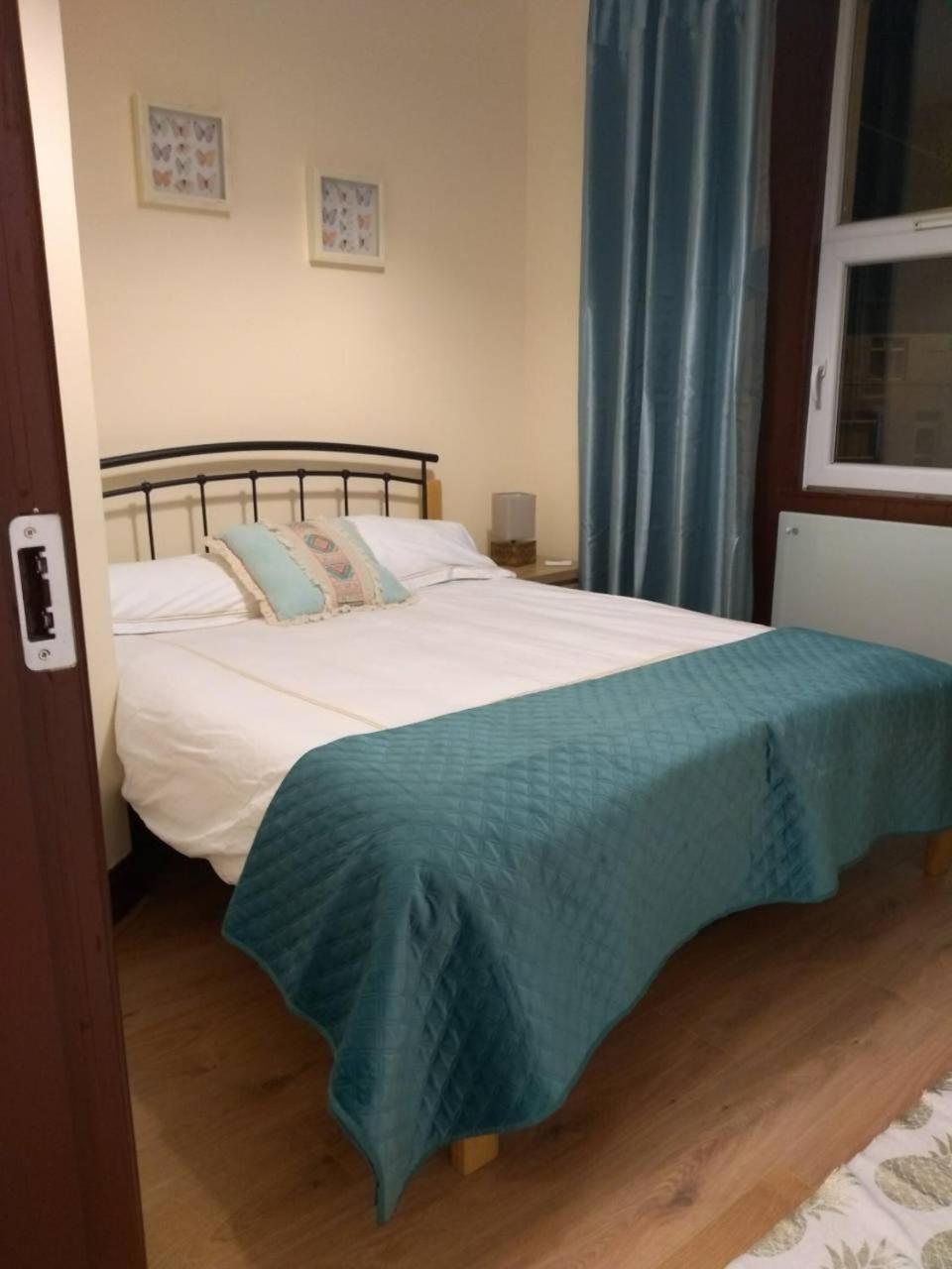 One Bed Apt In Listed Georgian House Apartment
